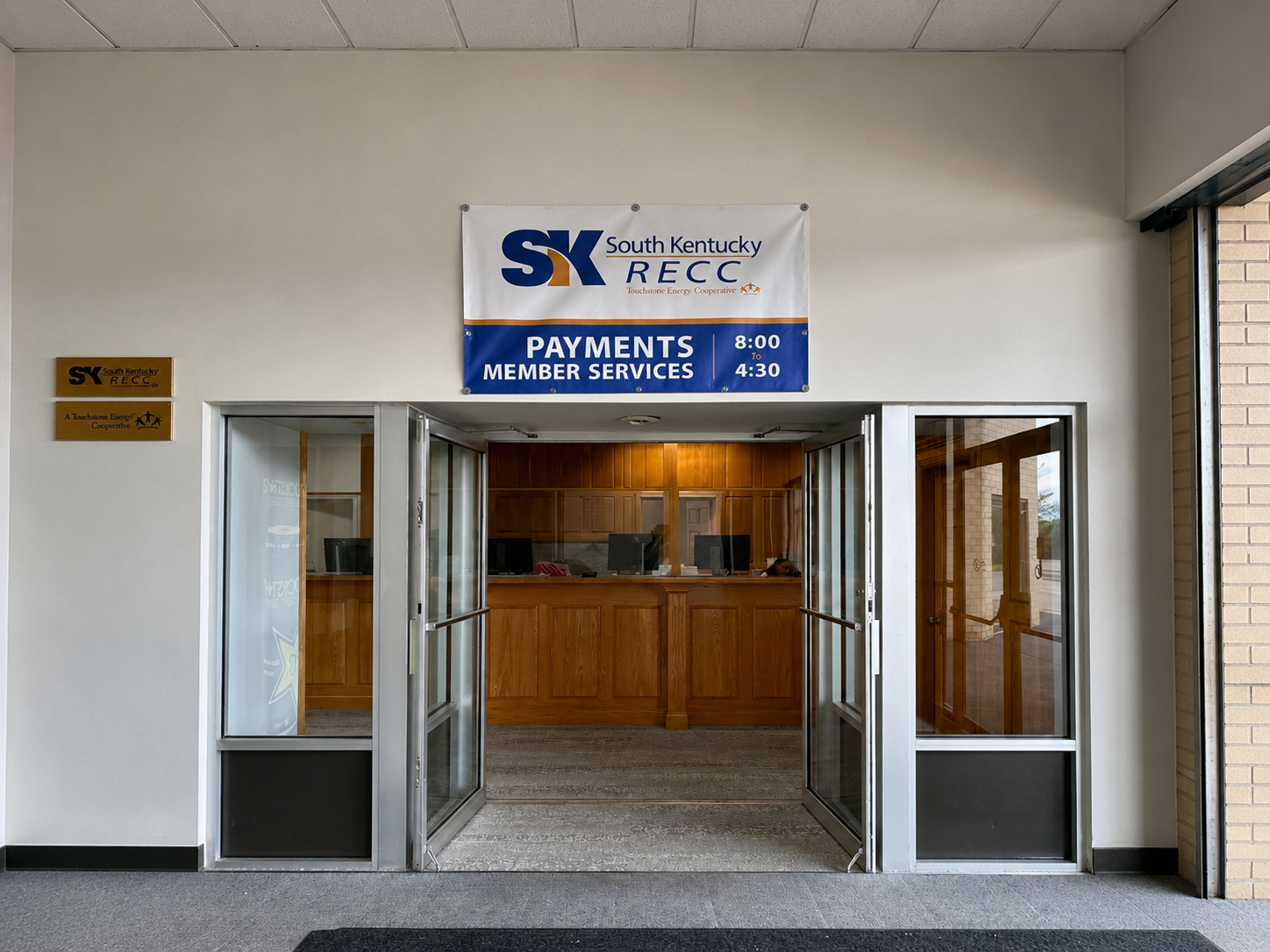 Somerset Mall Service Center