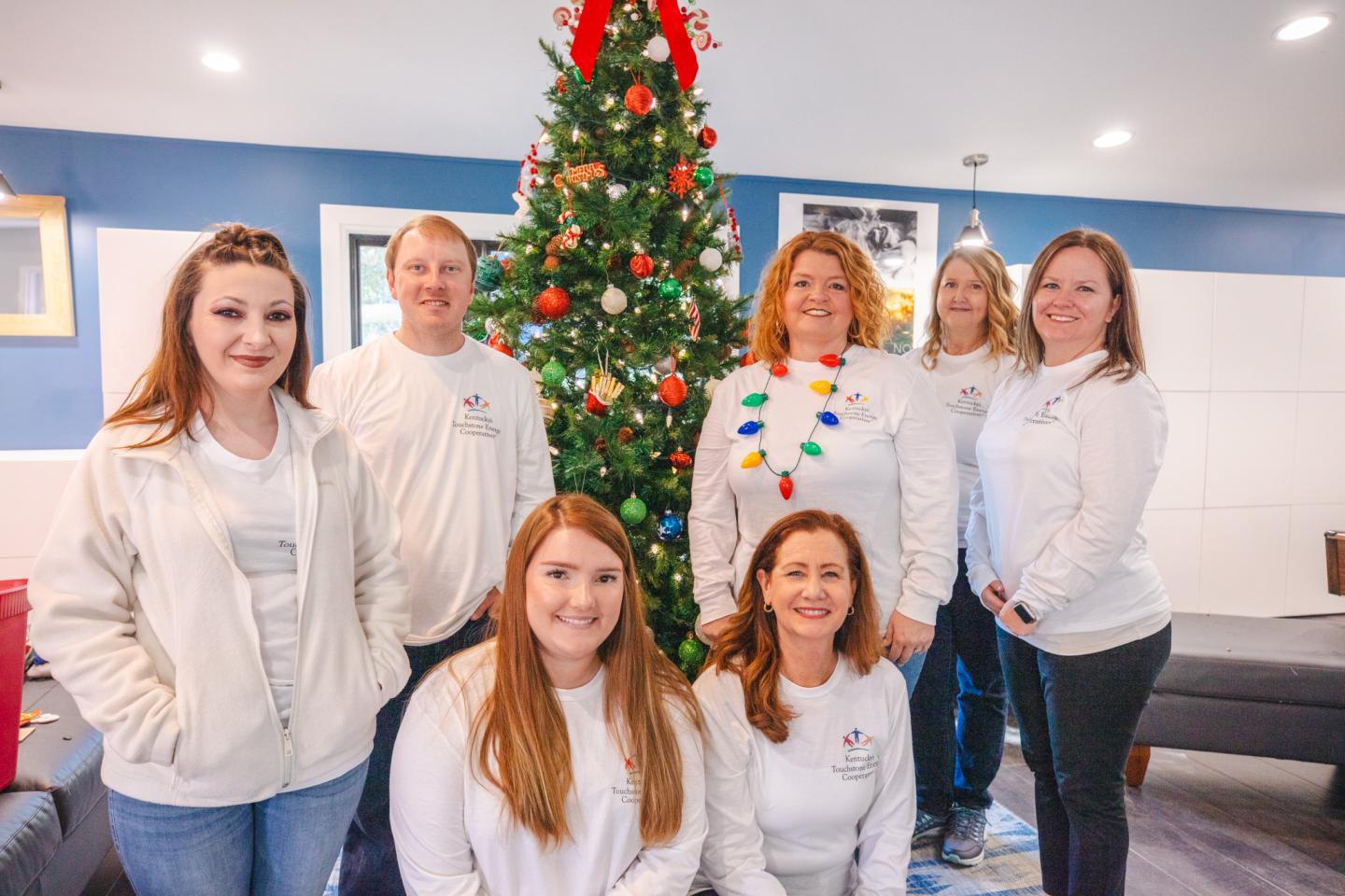 RMH Holiday Decorating